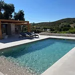 Sunny Klísmata