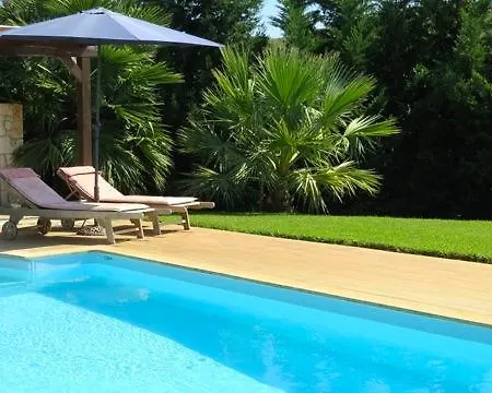 Sunny Villa *