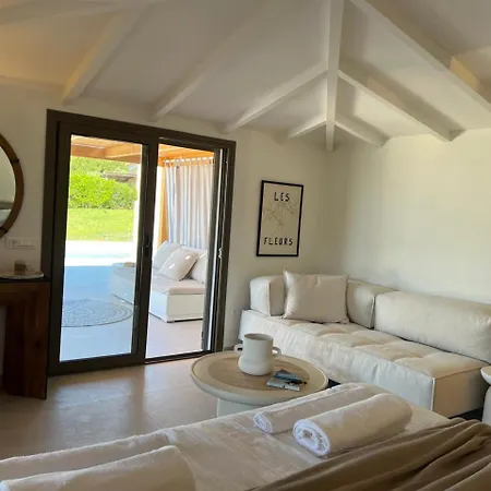 וילה Sunny Klísmata