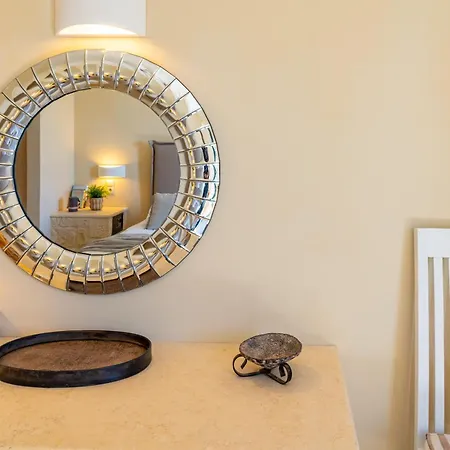 Sunny Willa Klísmata